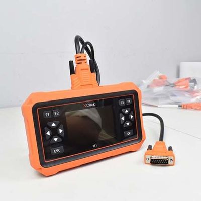 Ferramenta de diagnóstico de motocicleta Xtruck M1 com dados do quadro de congelamento Adaptação e redefinição do acelerador e orientação de solução de problemas